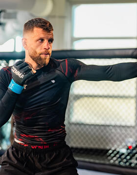 Calvin Kattar trains at the UFC Performance Institute in Las Vegas, Nevada, on April 9, 2024. (Photo by Zac Pacleb/Zuffa LLC)