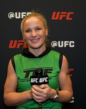 Valentina Shevchenko Reacts To Ryan Loder Win on The Ultimate Fighter Season 32