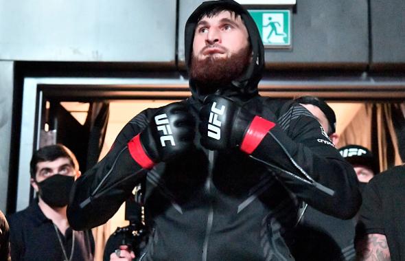 Magomed Ankalaev of Russia warms up prior to his fight during the UFC 267 event at Etihad Arena on October 30, 2021 in Yas Island, Abu Dhabi, United Arab Emirates. (Photo by Mike Roach/Zuffa LLC)