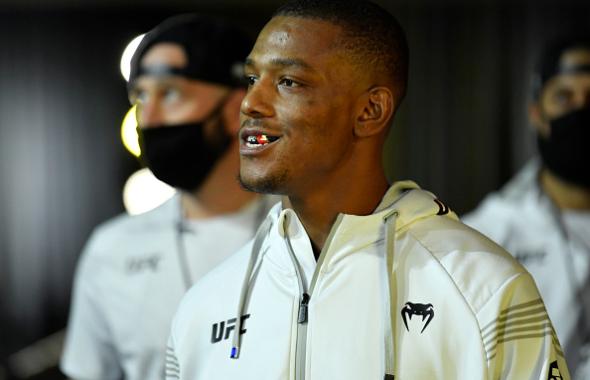 Jamahal Hill prepares to fight Jimmy Crute of Australia in their lightweight fight during the UFC Fight Night event at UFC APEX on December 04, 2021 in Las Vegas, Nevada. (Photo by Jeff Bottari/Zuffa LLC)