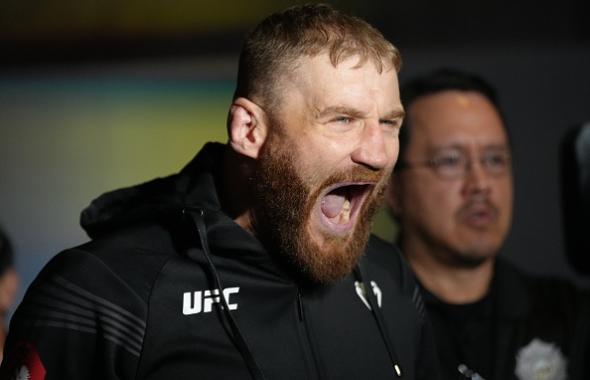 Jan Blachowicz of Poland prepares to fight Aleksandar Rakic of Austria in a light heavyweight fight during the UFC Fight Night event at UFC APEX on May 14, 2022 in Las Vegas, Nevada. (Photo by Jeff Bottari/Zuffa LLC)