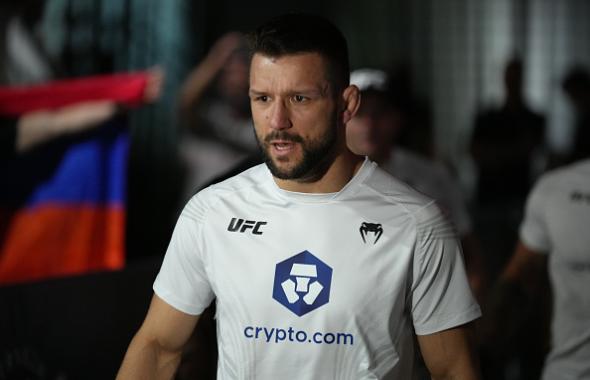 Mateusz Gamrot of Poland prepares to fight Arman Tsarukyan of Georgia in a lightweight fight during the UFC Fight Night event at UFC APEX on June 25, 2022 in Las Vegas, Nevada. (Photo by Jeff Bottari/Zuffa LLC)