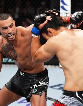 Carlos Ulberg of New Zealand punches Da Woon Jung of South Korea in a light heavyweight fight during the UFC 293 event at Qudos Bank Arena on September 10, 2023 in Sydney, Australia. (Photo by Chris Unger/Zuffa LLC)